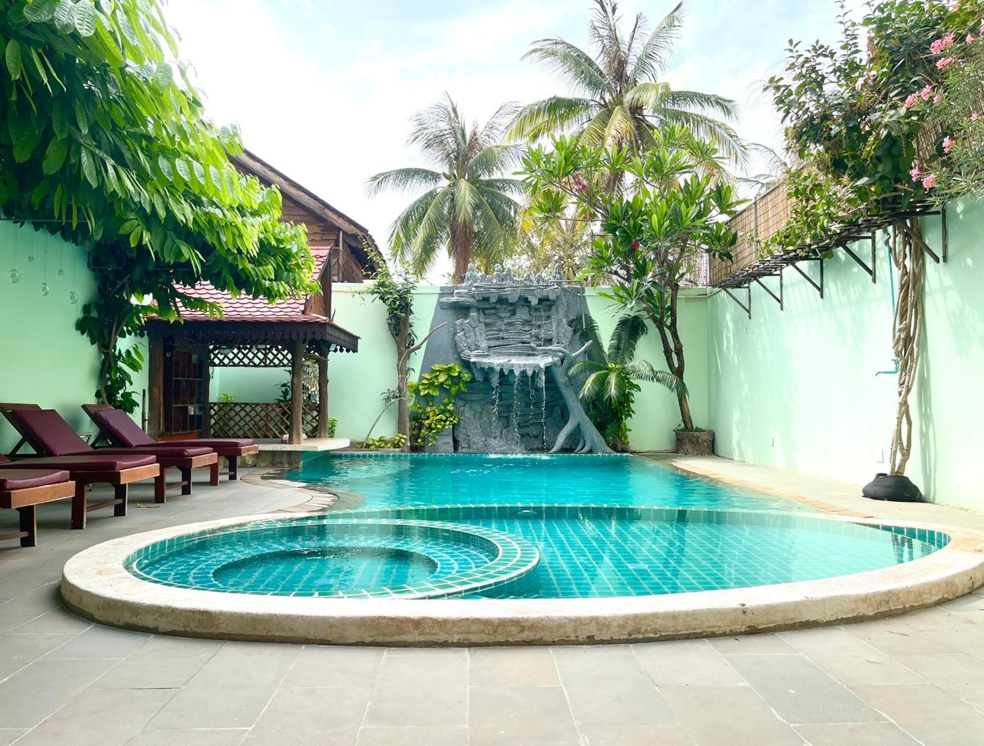 Siem Reap Riverside Hotel Екстериор снимка