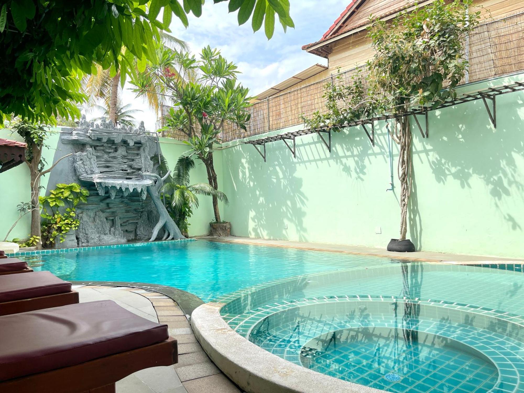 Siem Reap Riverside Hotel Екстериор снимка