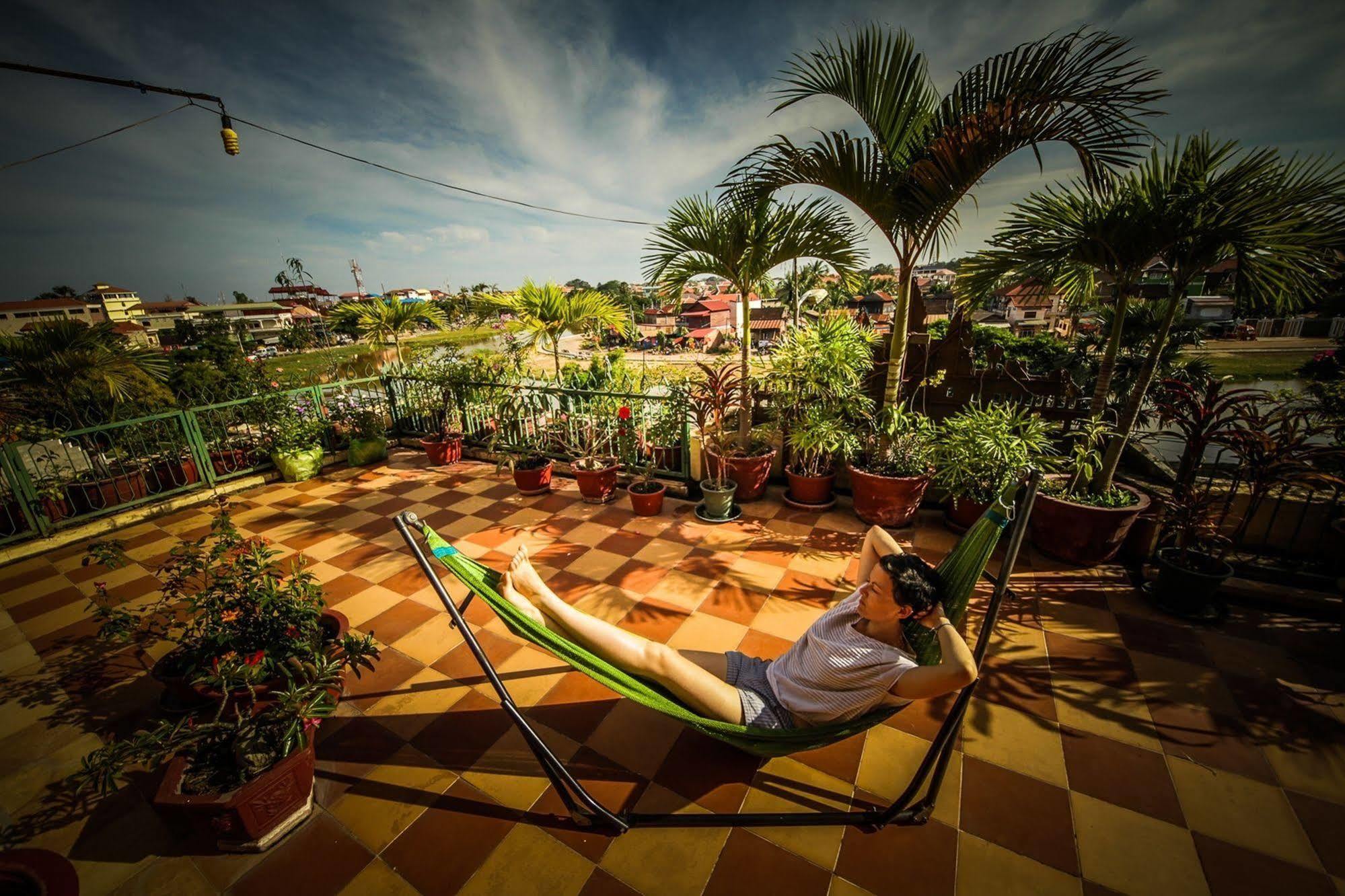 Siem Reap Riverside Hotel Екстериор снимка